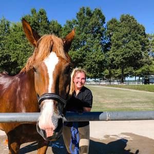 Meet your Posher, Brooke